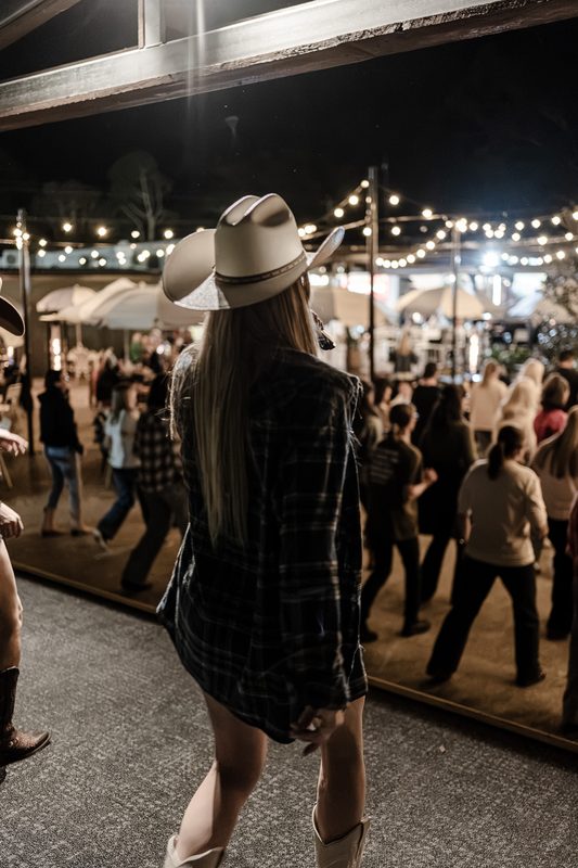 Jacobs Well — Western Stomp line dancing