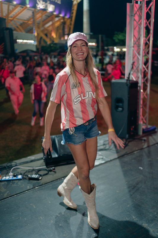 Gold Coast Suns — Western Stomp line dancing